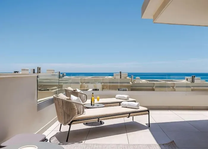 Апартаменты Ultimate Luxury Sea Views At Velaya Rdr408